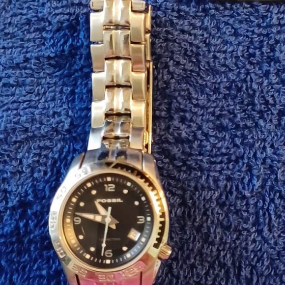 Unisex FOSSIL BLUE AM4099 with black face andnew battery - Picture 4 of 4